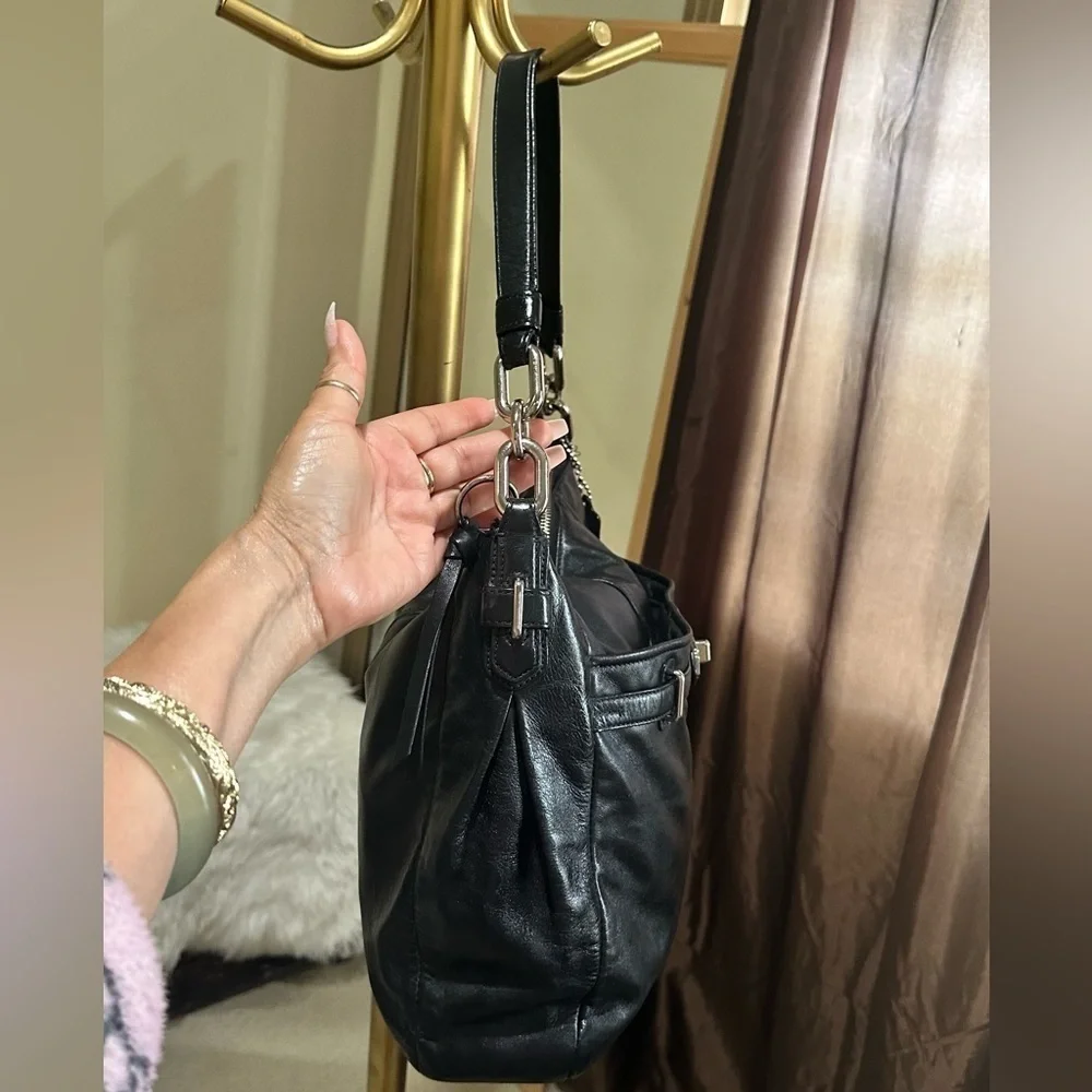Coach Ashley Black Leather Hobo Bag Turnlock 17888 Large